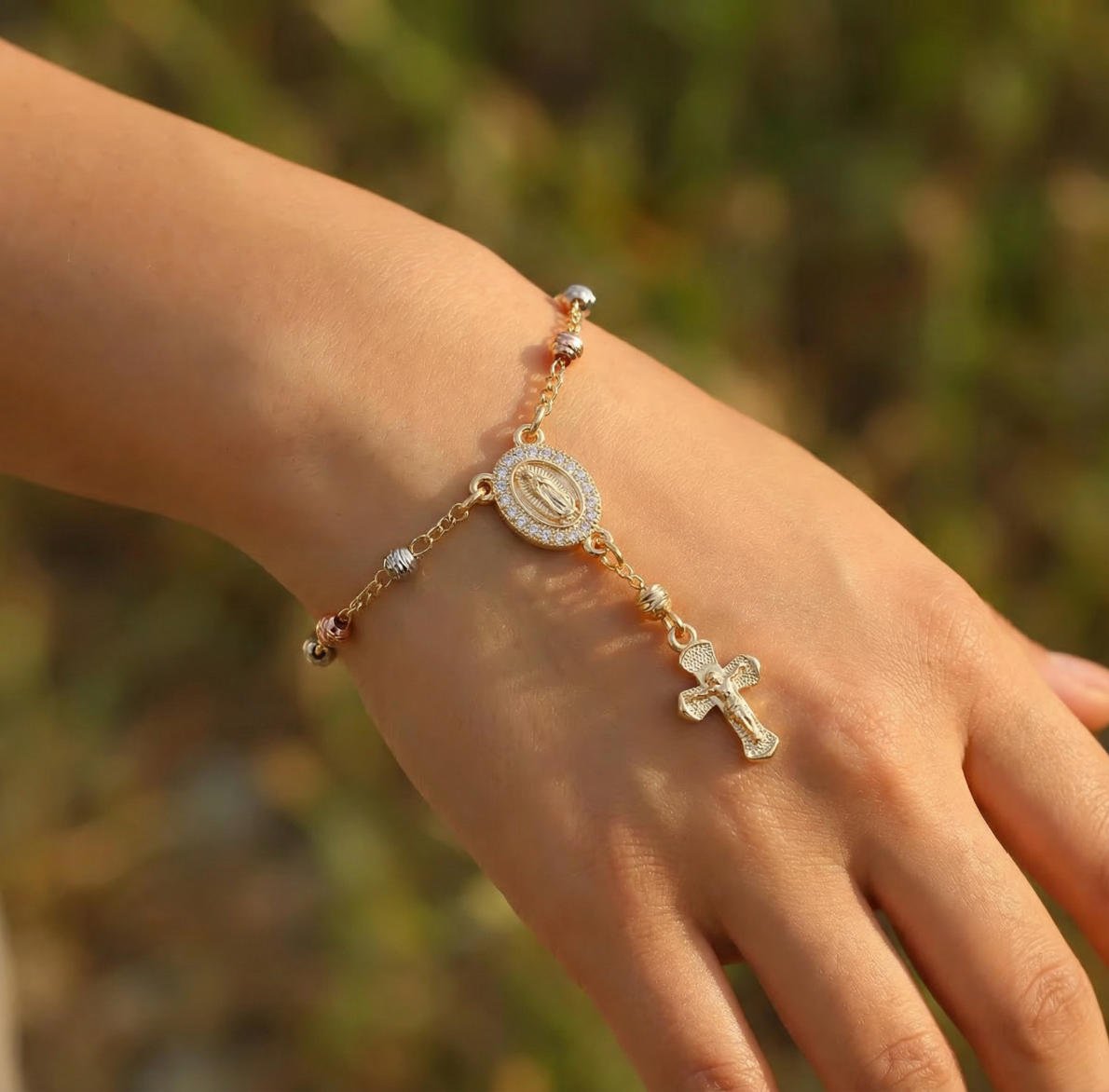 Rosenkranz Armband mit Medaille & Kreuz Eleganz