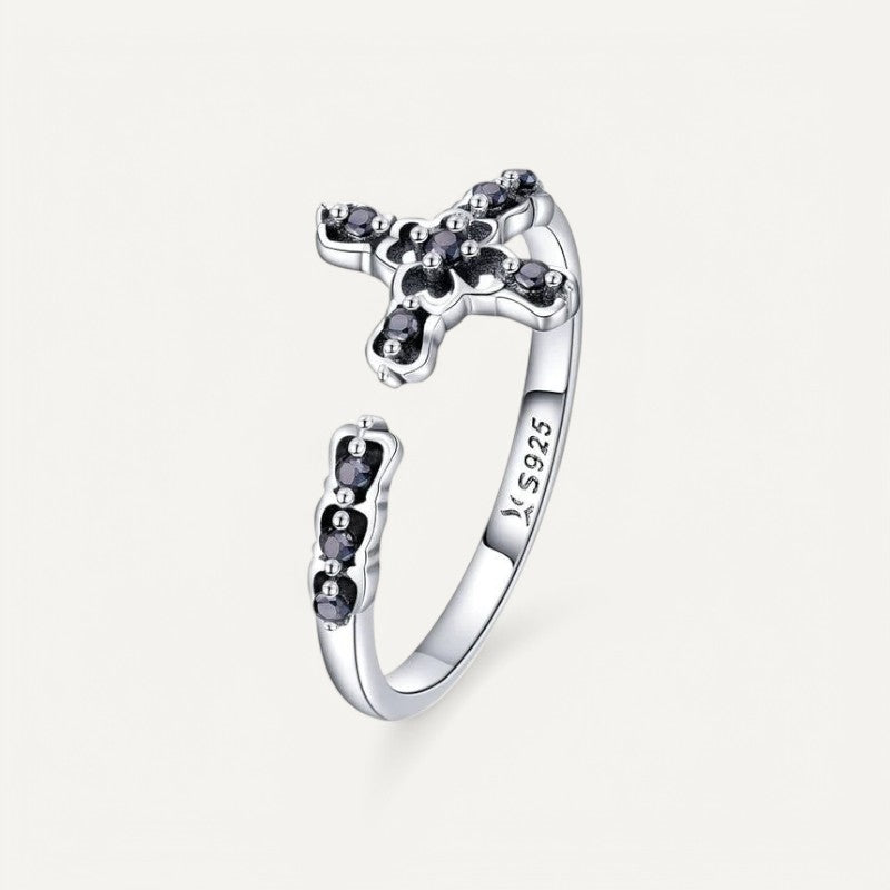 Silberner Kreuzring Schwarz