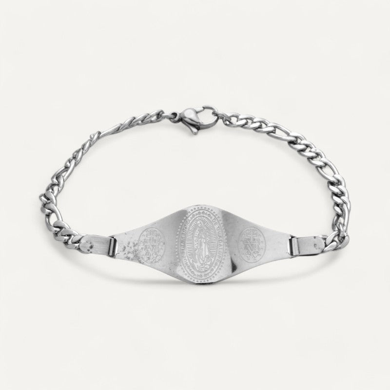 Armband mit graviertem zentralem Medaillon