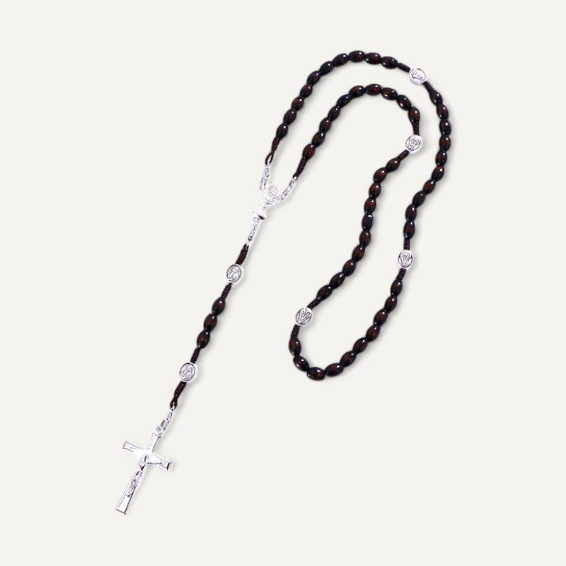 Rosenkranz mit Metallkreuz