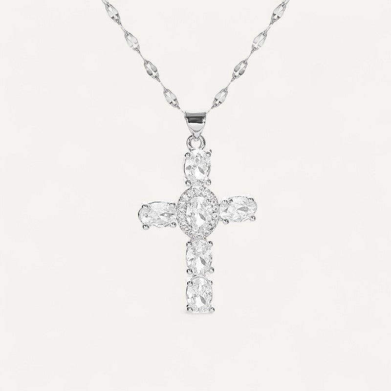 Kreuzanhänger mit Zirkonia-Kristallen