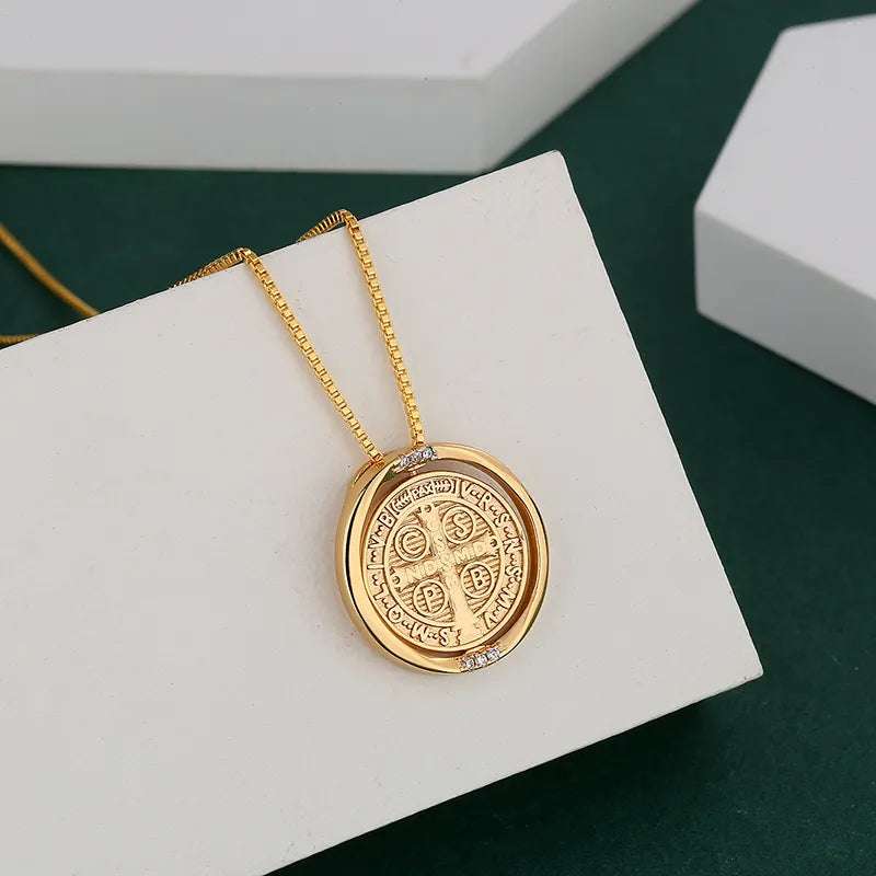 Kreuzkette mit Jesus-Medaillon