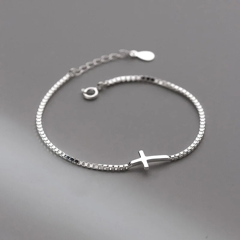 Armband Kreuz mit Kette