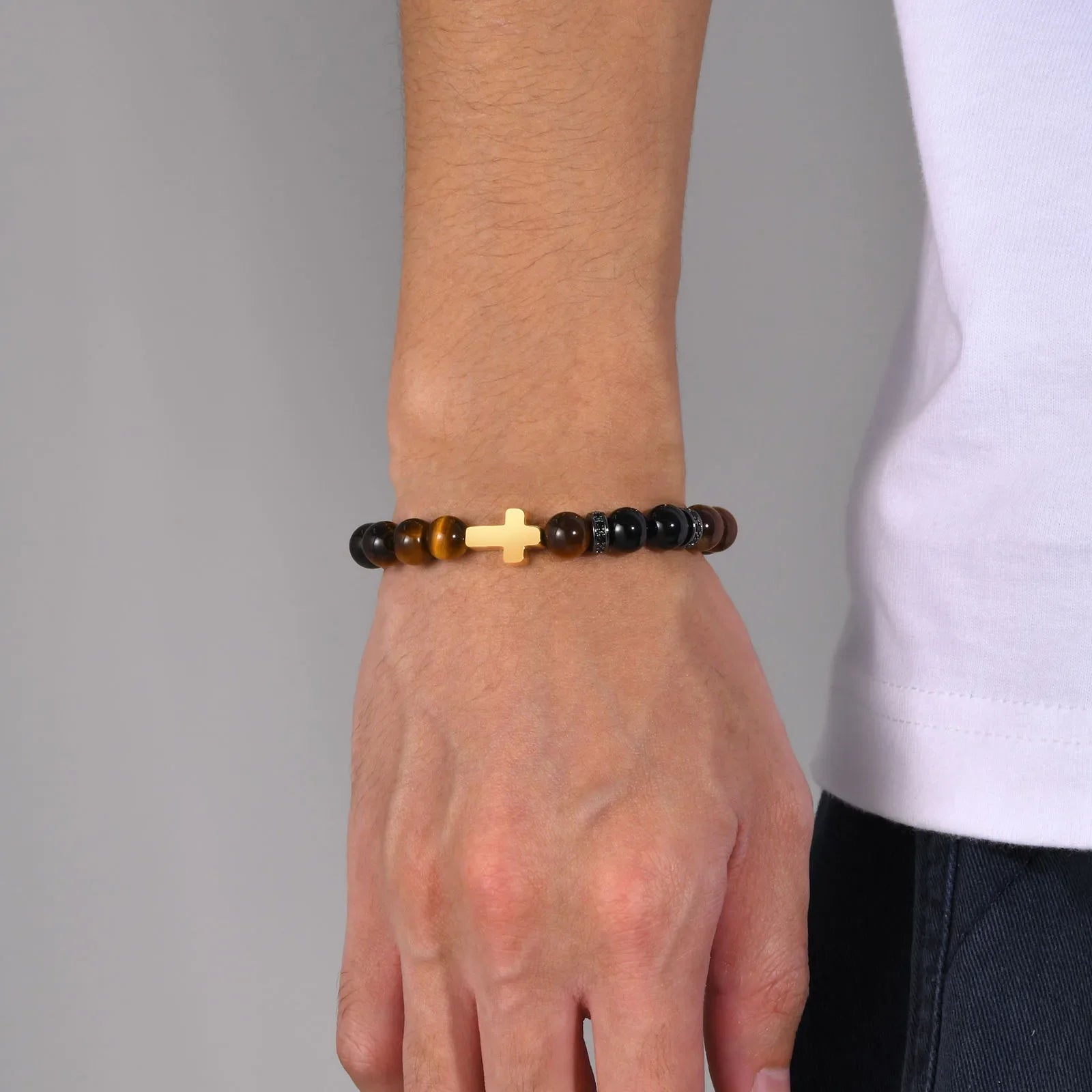 Armband mit Tigerauge und goldenem Kreuz