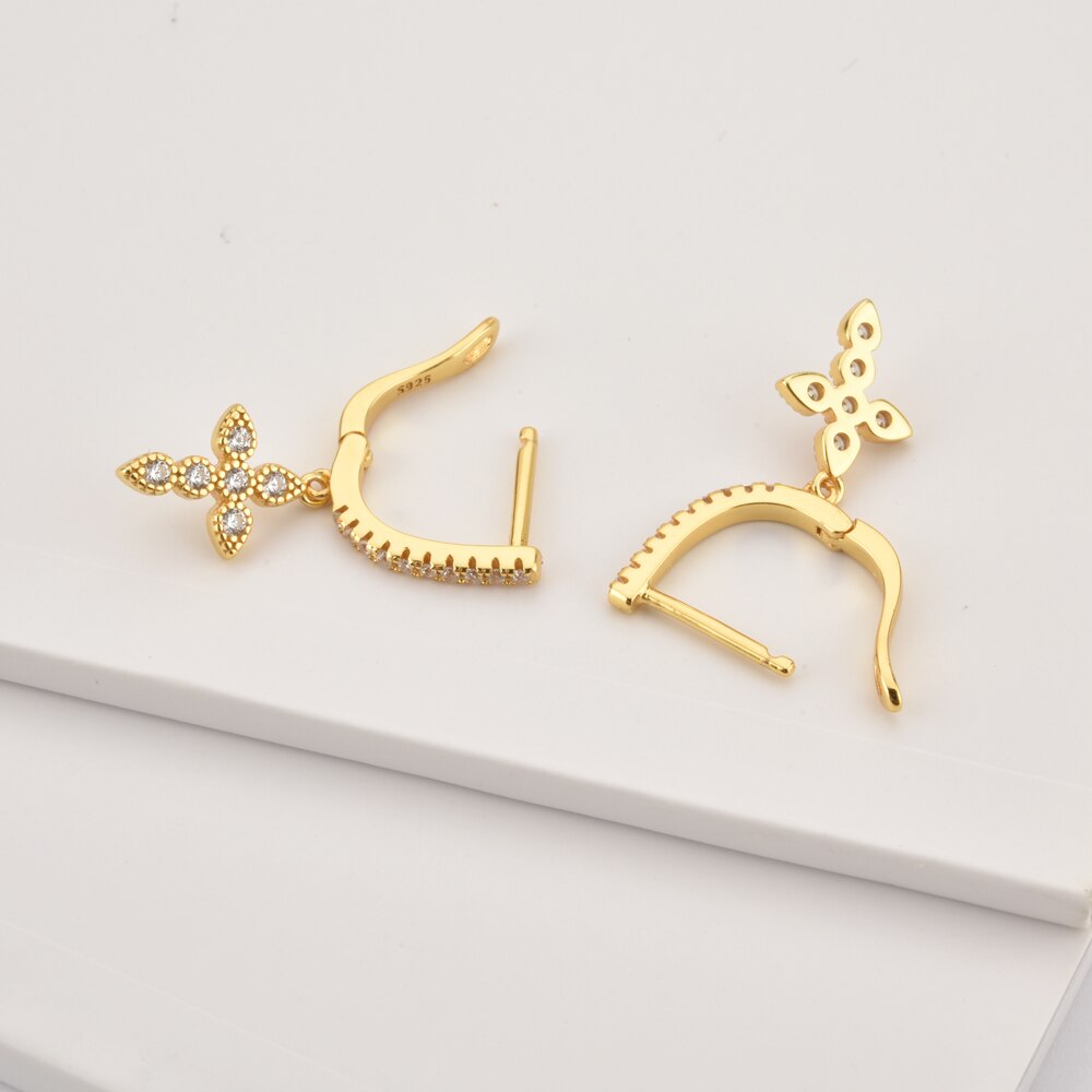 Hängende Kreuz-Ohrringe