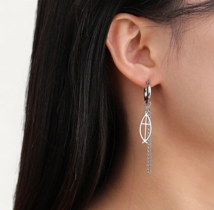 Ohrringe mit Fisch-Kreuz