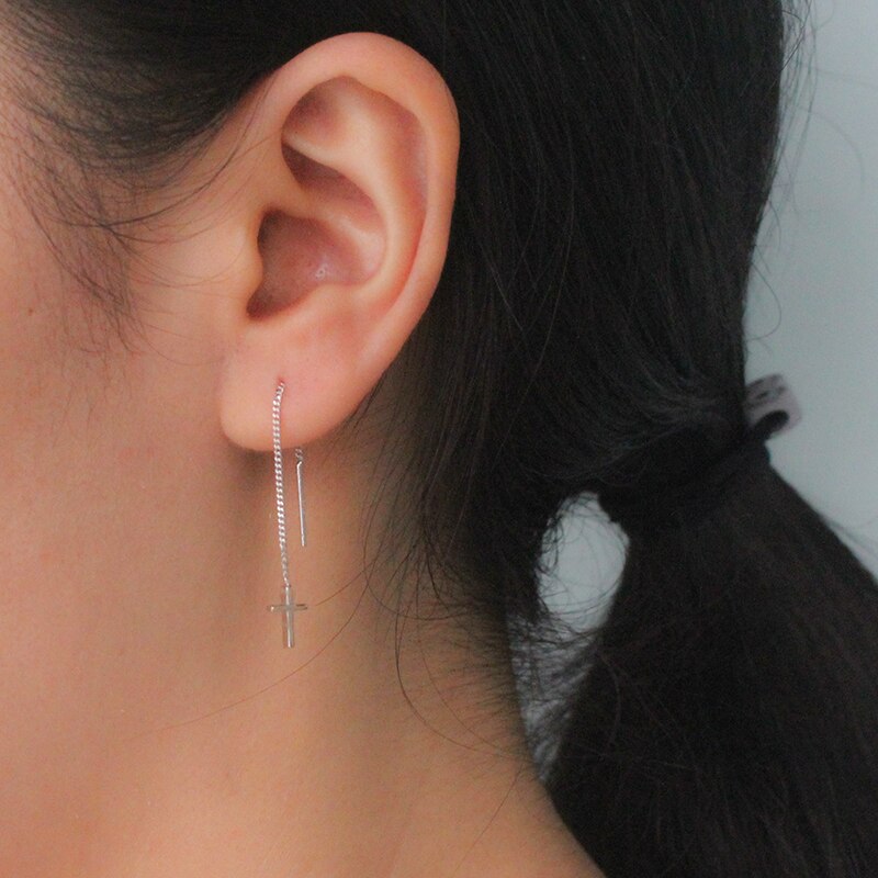 Kreuz-Ohrring mit langer Kette