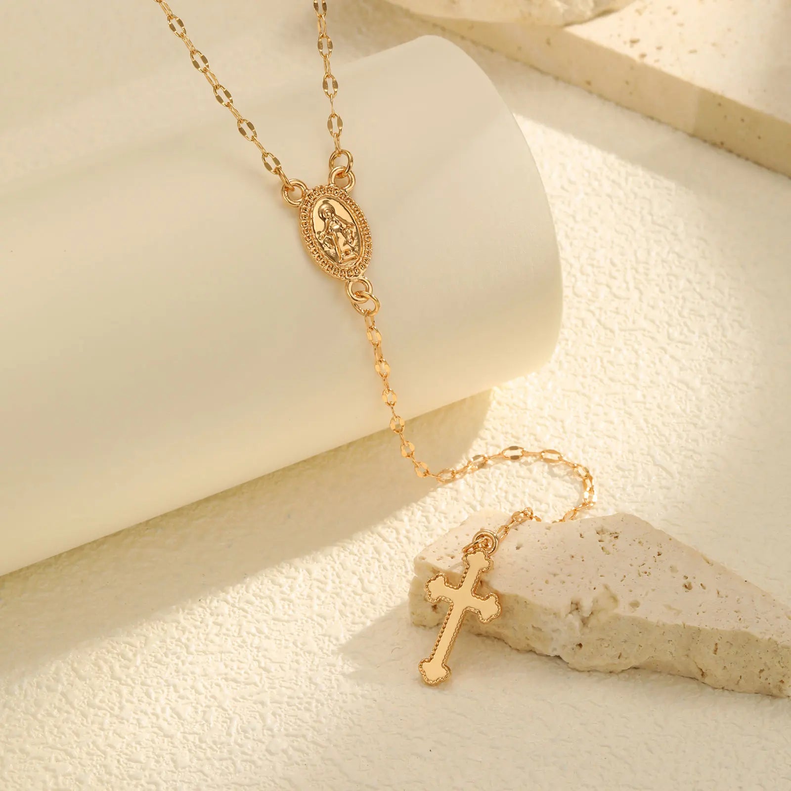 Halskette mit Heiliger Medaille & Hängendem Kreuz