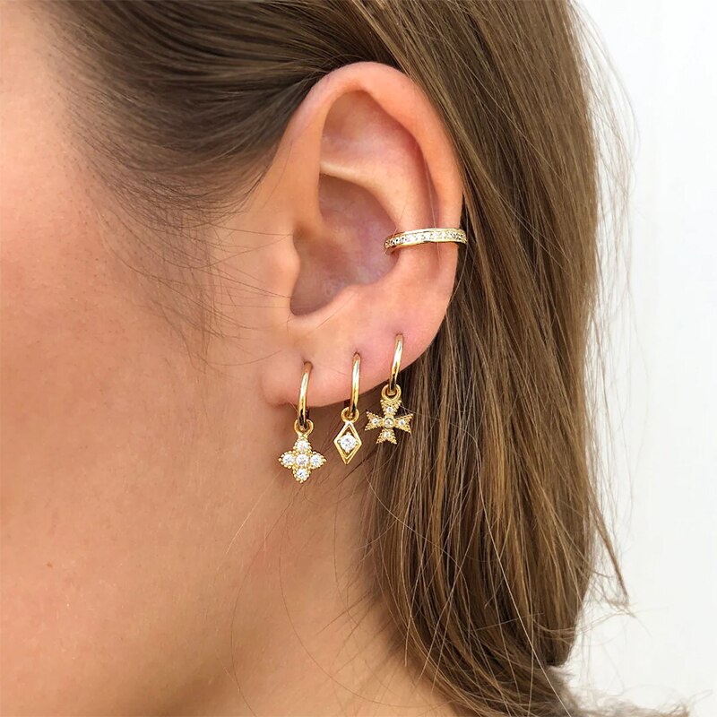 Luxuriöse Kreuz-Ohrringe