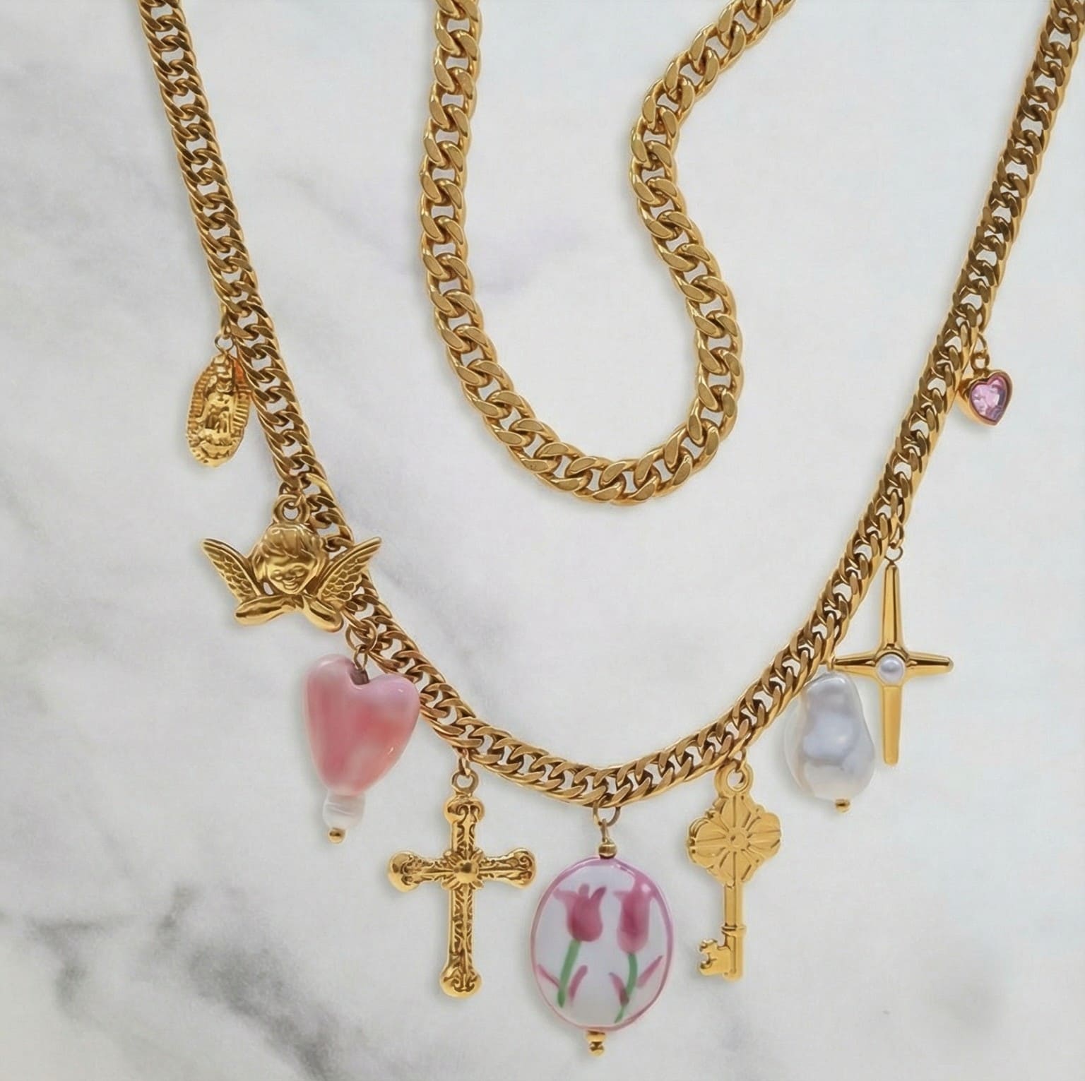 Charm-Halskette mit Kreuz