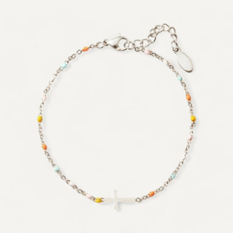 Minimalistisches Perlenarmband mit Kreuz