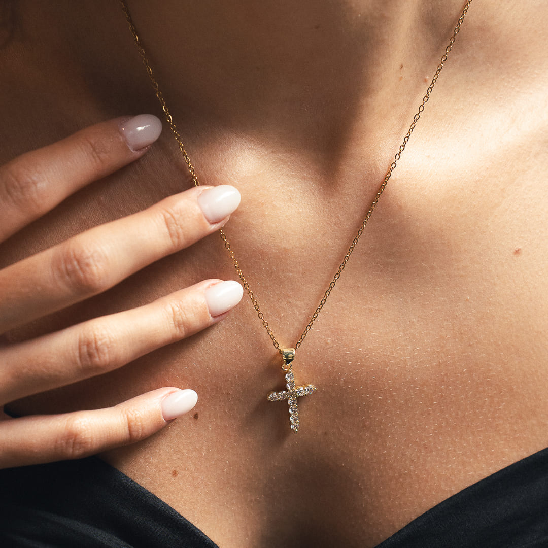 Kreuz-Halskette mit Einfachem Kristall