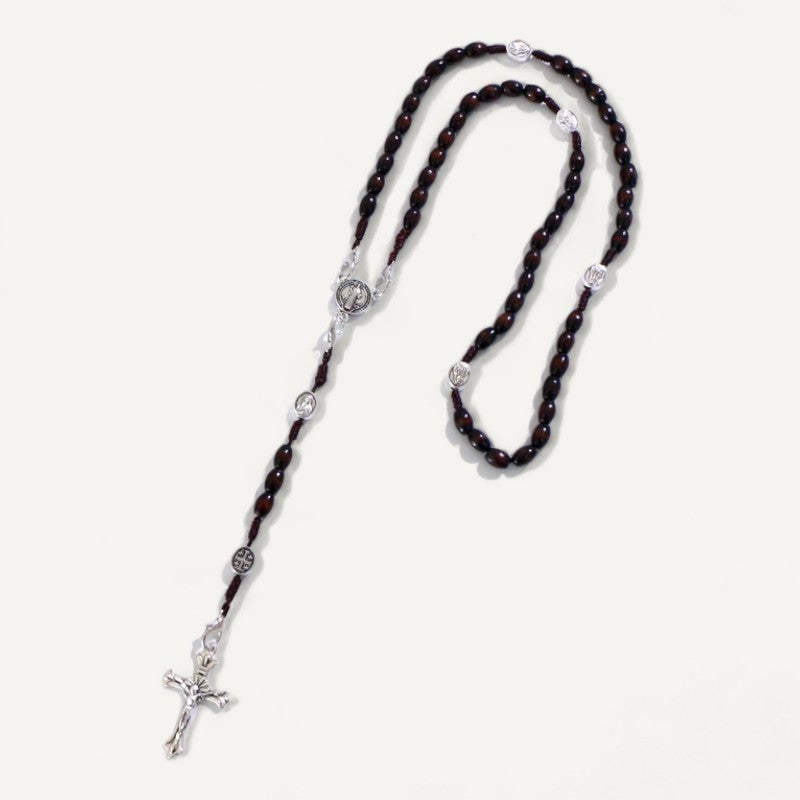 Rosenkranz mit Kruzifix und braunen Perlen