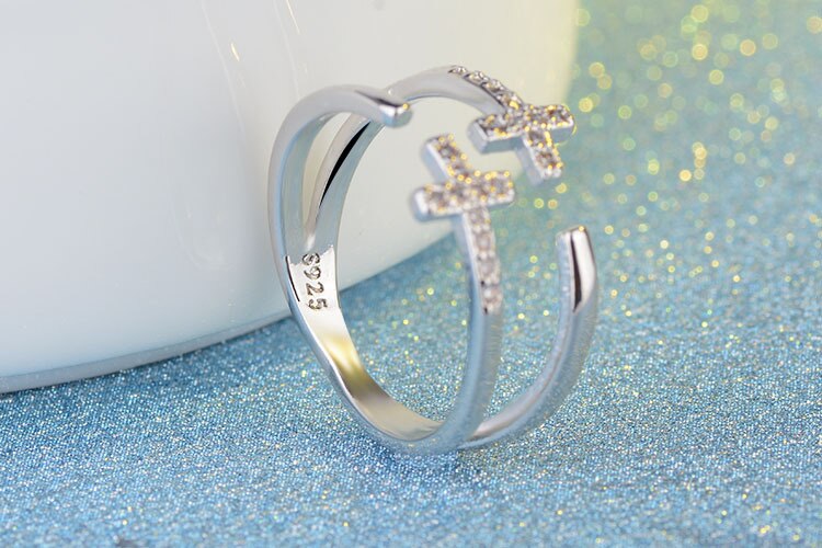 Doppelkreuz-Ring