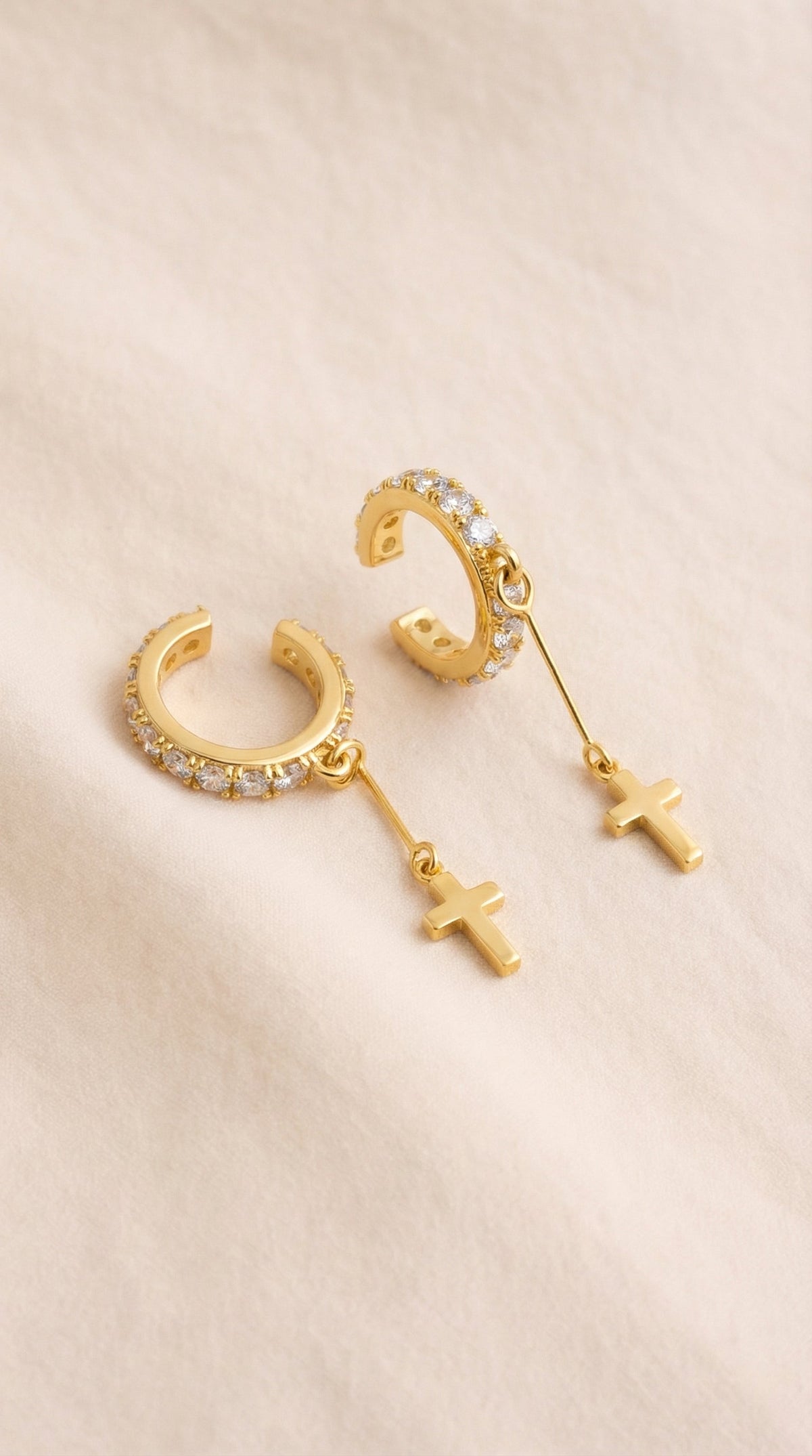 Creolen Ohrringe mit Kreuz und Zirkonia