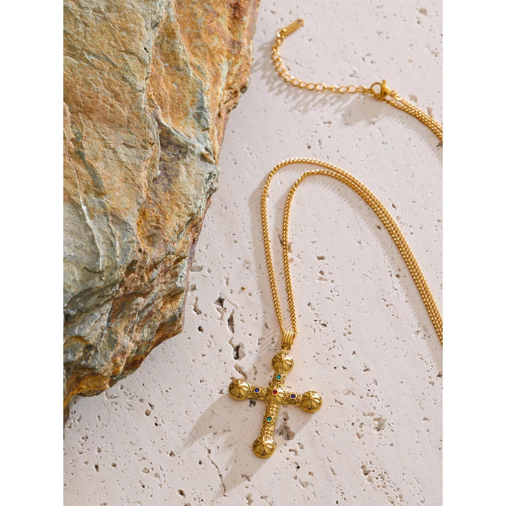 Vintage Kreuz Halskette mit floralen Motiven