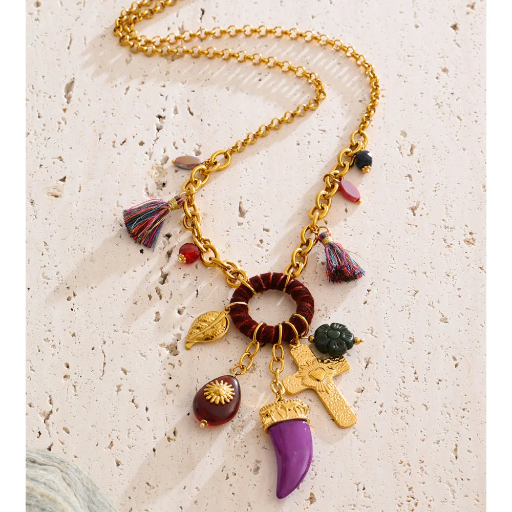 Boho Halskette mit Kreuz und Anhängern