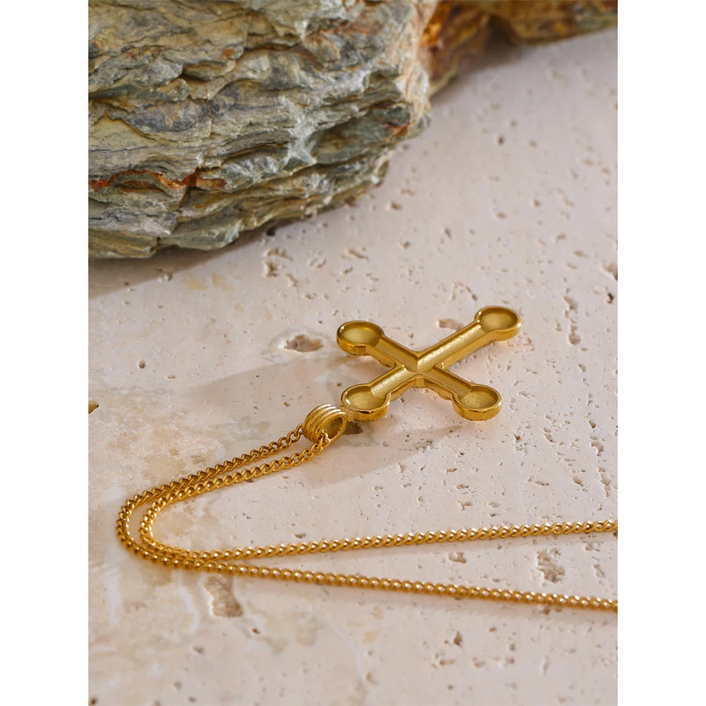 Vintage Kreuz Halskette mit floralen Motiven