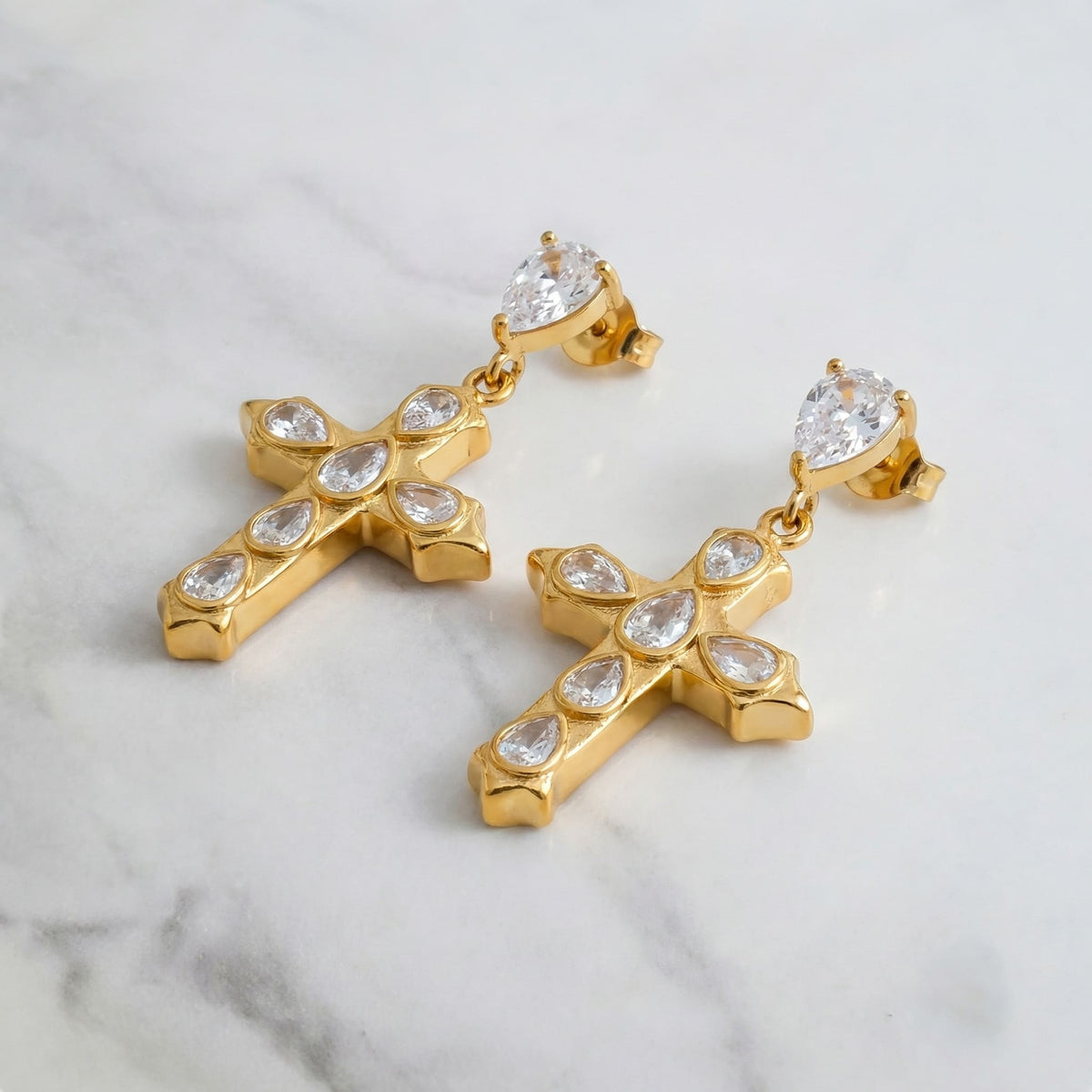Hängende Kreuz Ohrringe mit Zirkonia